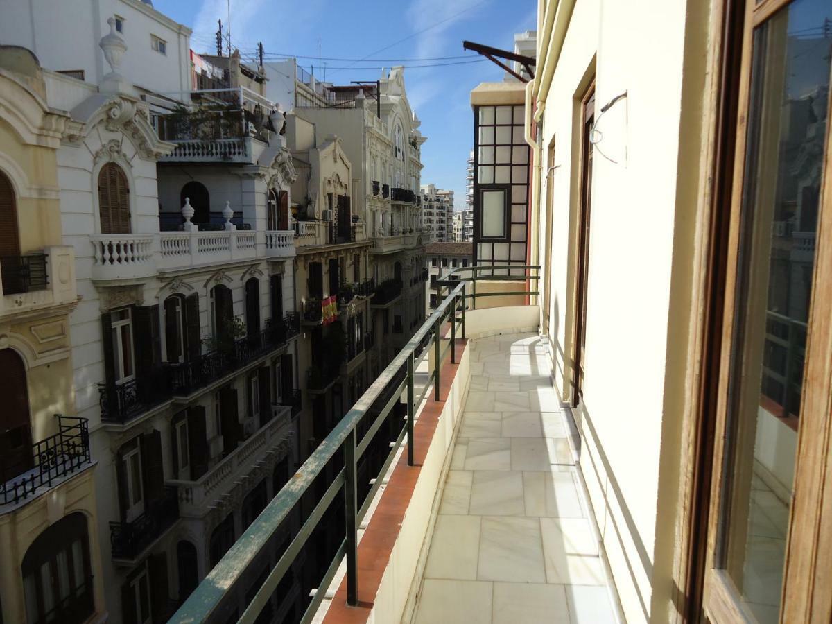 瓦伦西亚Entre La Estacion Y El Ayuntamiento公寓 外观 照片